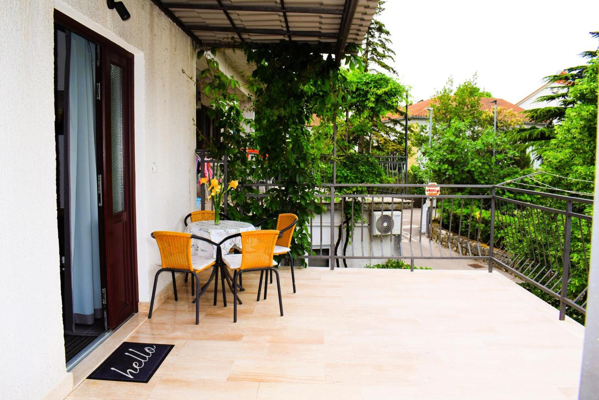 Apartments Maestral Malinska Exterior foto